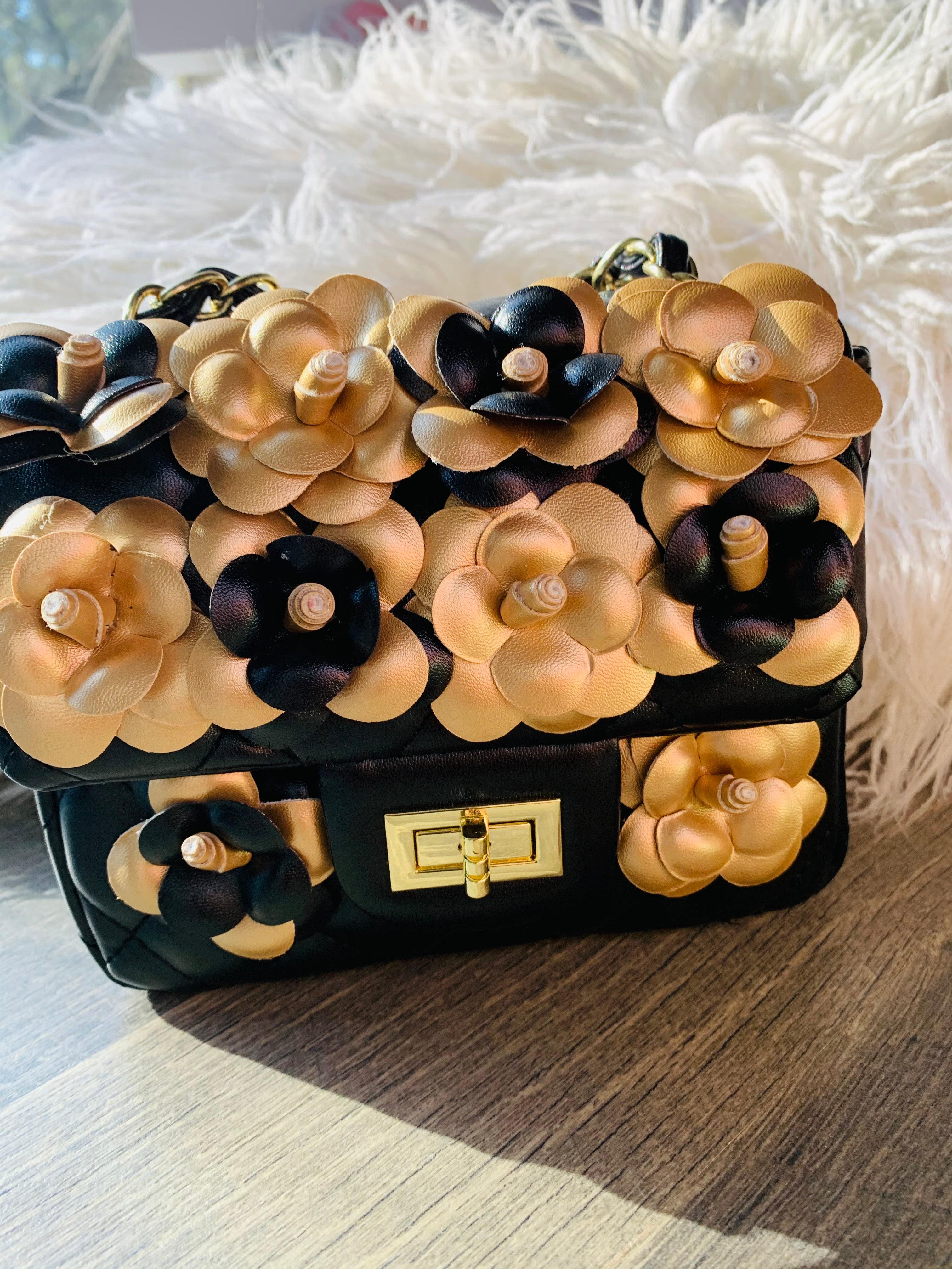 In Love with Flowers clutch